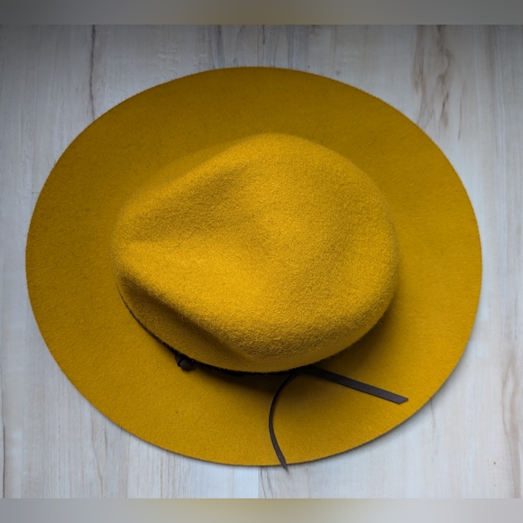 100% Wool Hat Gold Yellow With Brown Accent Tie - Picture 10 of 11